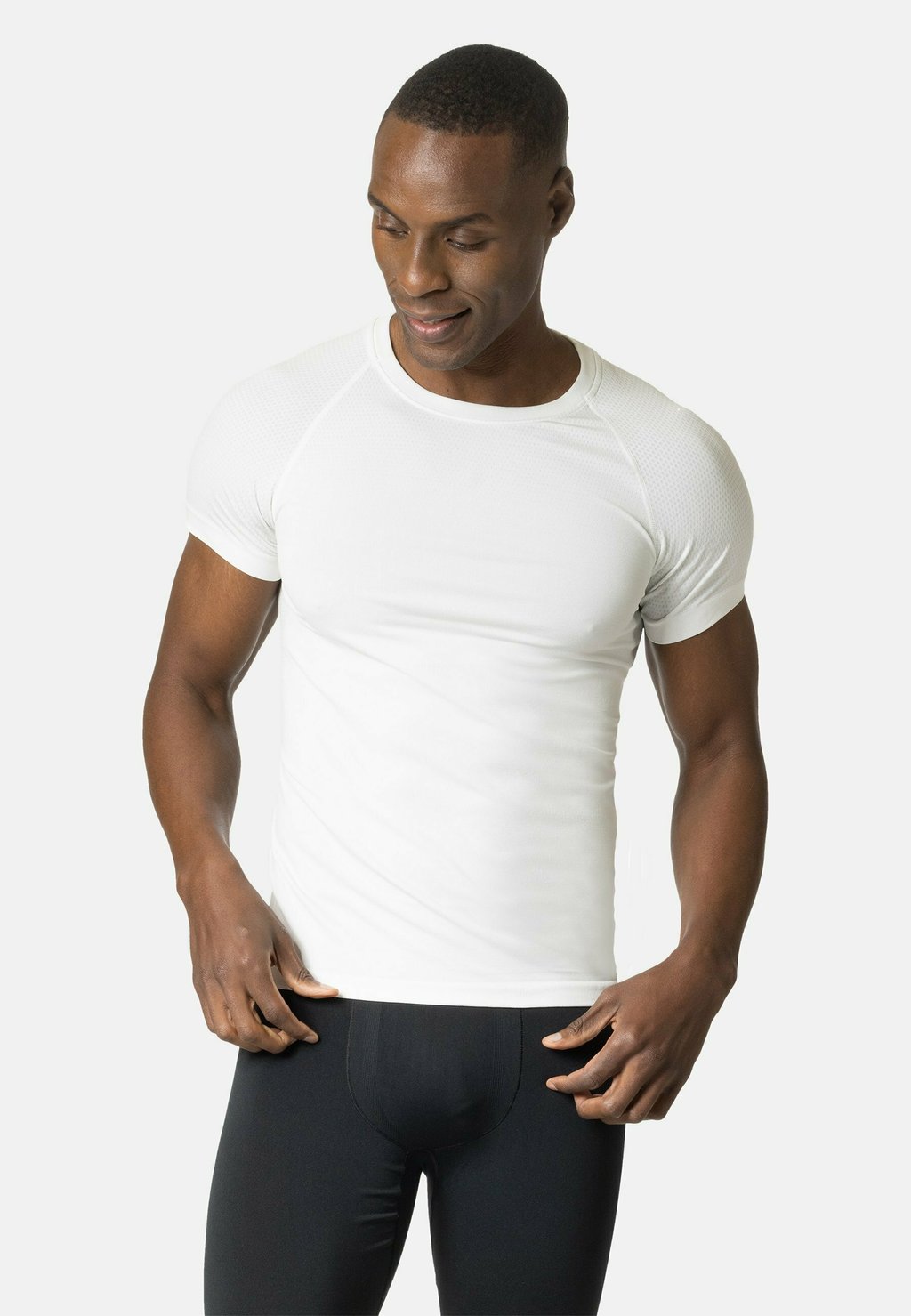 Базовая футболка CREW NECK PERFORMANCE ODLO, цвет white базовая футболка crew neck next цвет off white