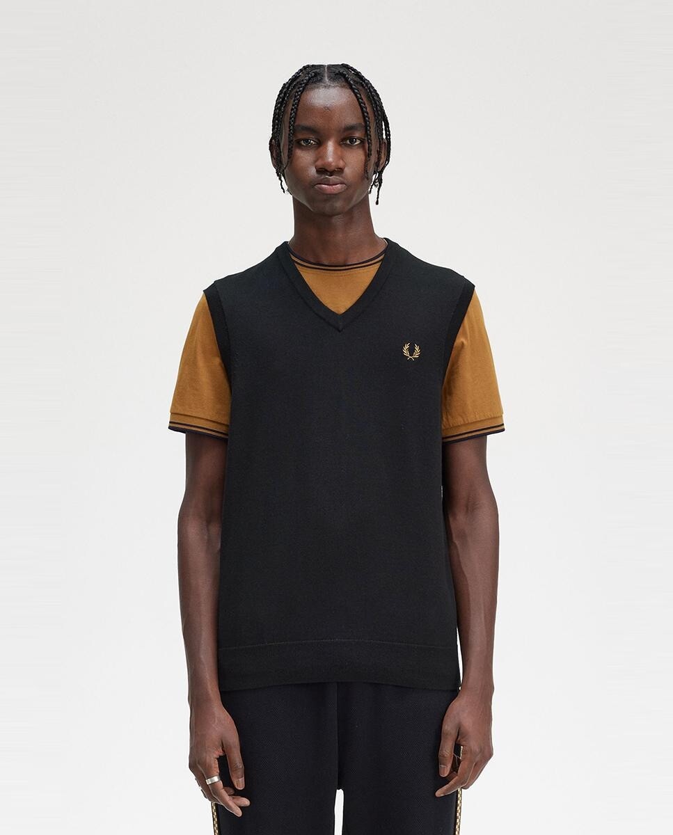

Мужской однотонный вязаный жилет с V-образным вырезом Fred Perry, черный