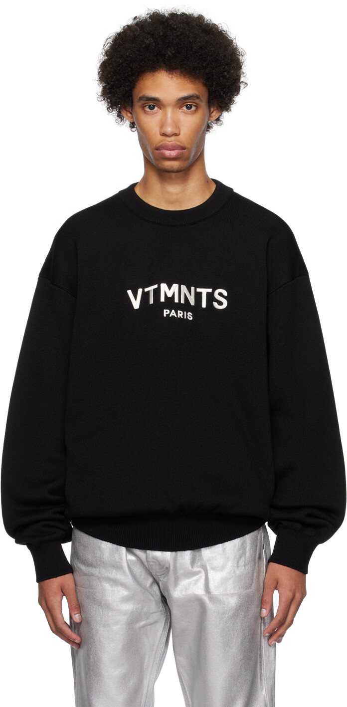 

Черный свитер с вышивкой VTMNTS