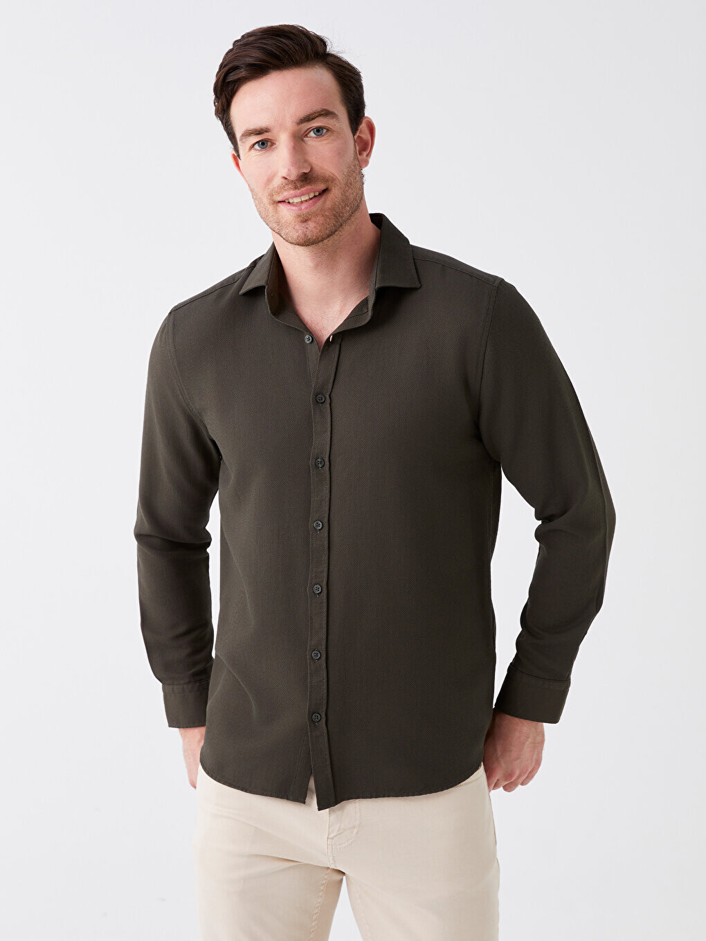 

Мужская рубашка Добби Slim Fit с длинным рукавом LCWAIKIKI Classic, темный хаки
