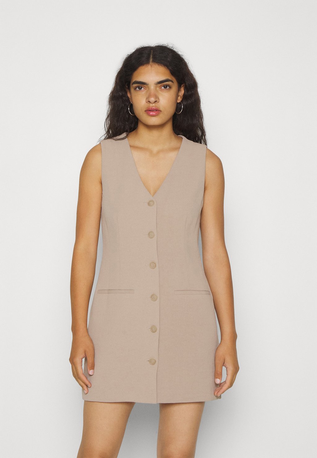 

Дневное платье BARE SHORT DRESS Abercrombie & Fitch, цвет mocha meringue