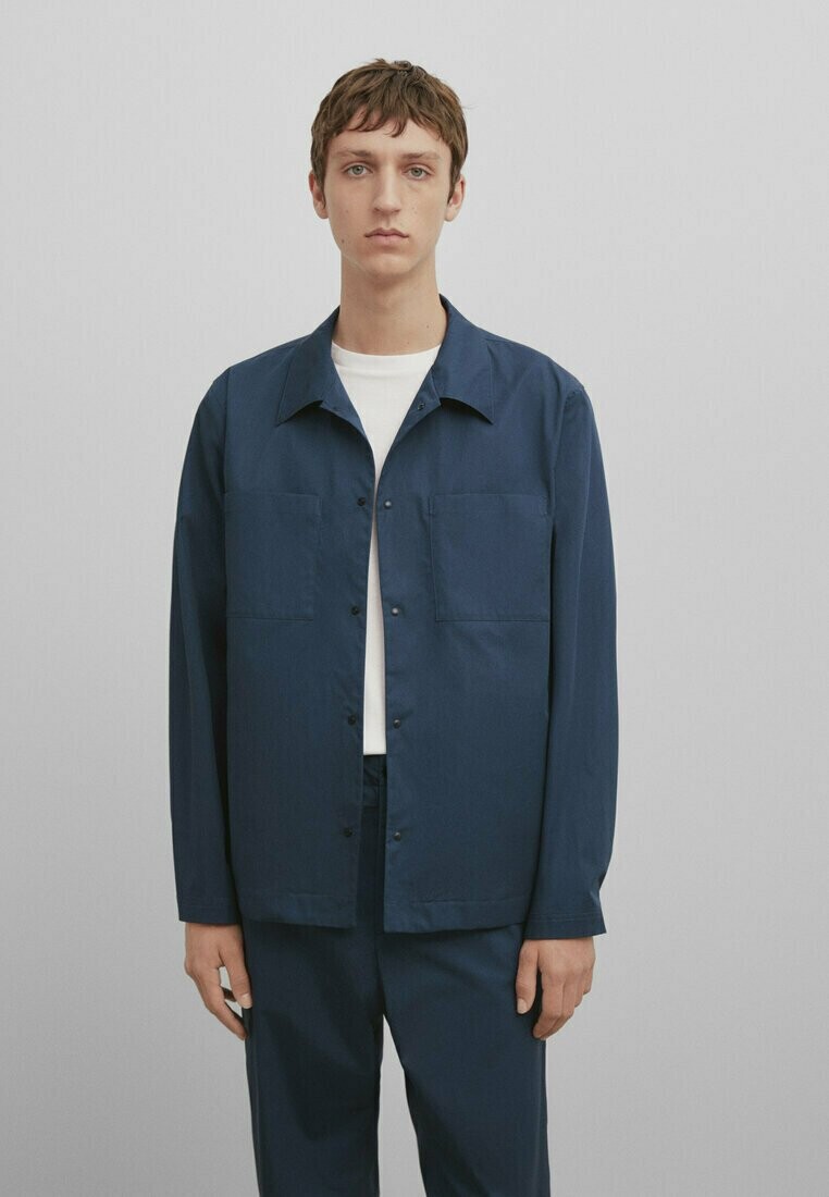 

Демисезонная куртка Massimo Dutti, синий металлик