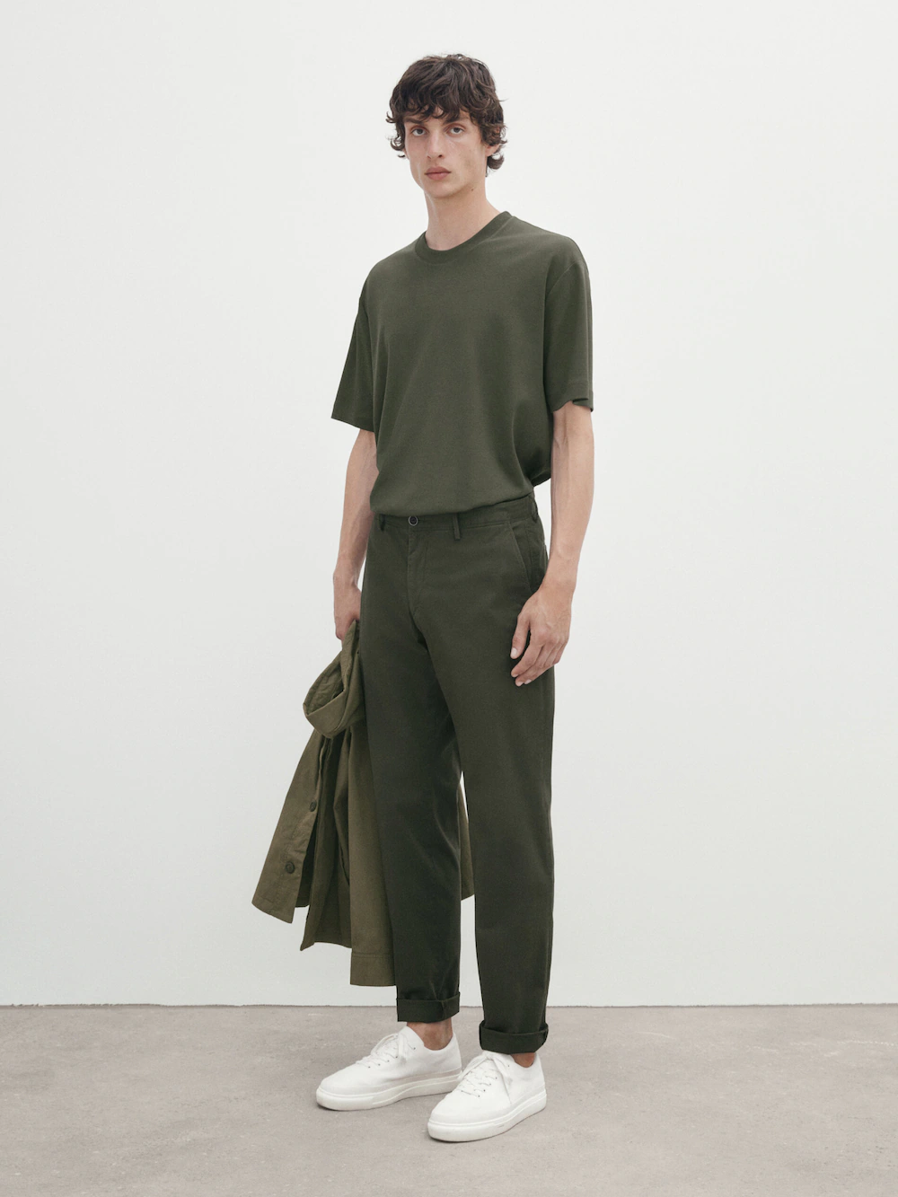 

Брюки из смешанного хлопка обычного кроя Massimo Dutti, хаки