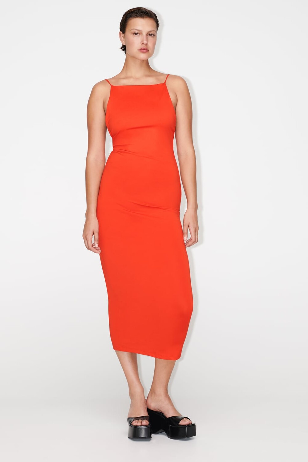 

Длинное платье с ремнями ZARA, красный