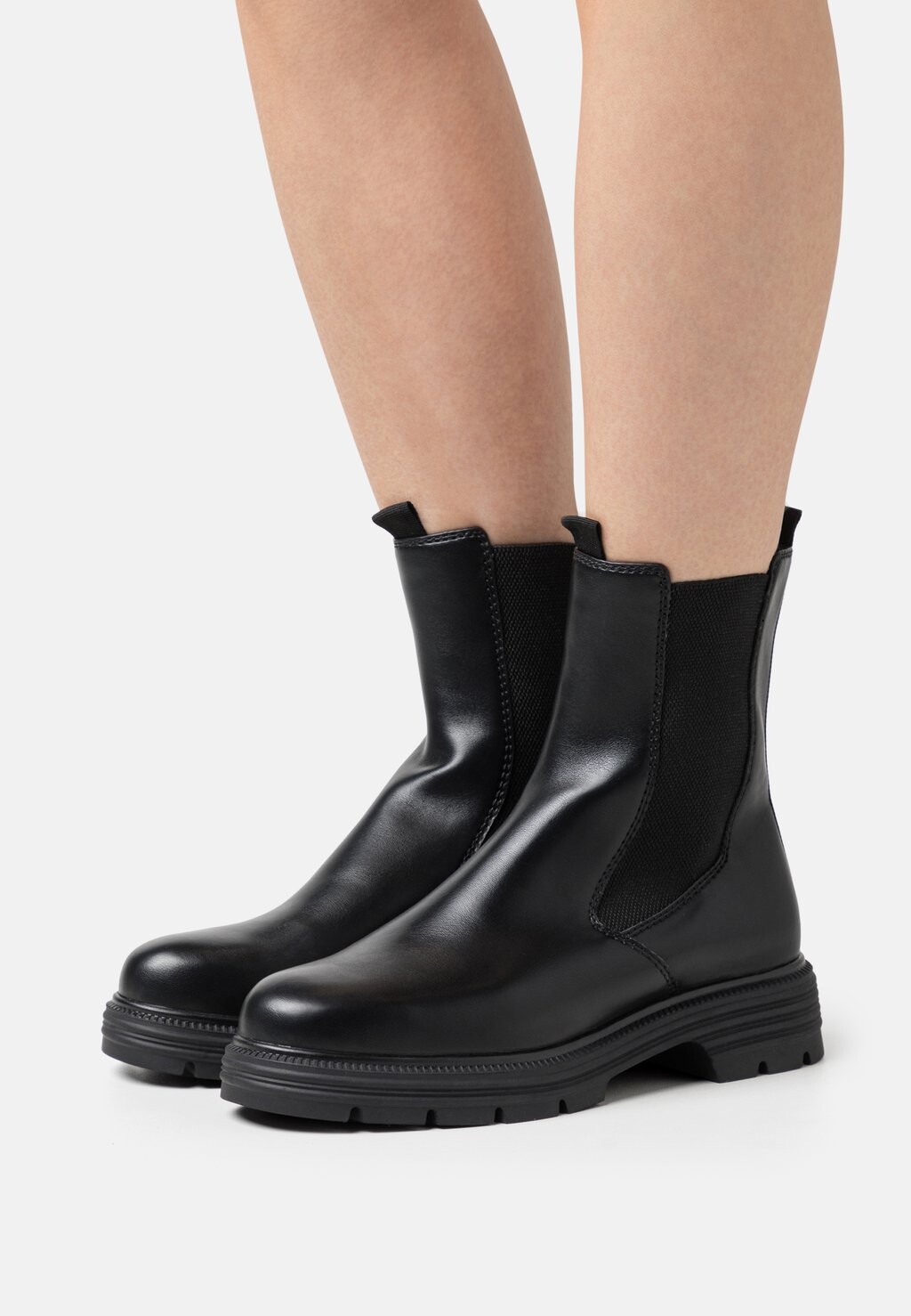 

Ботинки Tamaris, цвет black
