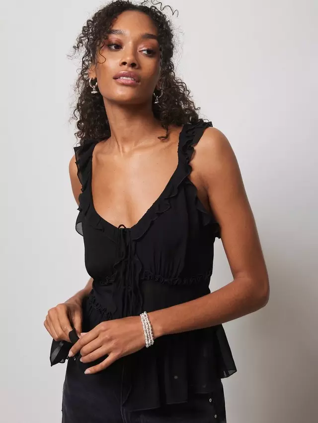 

Топ Mint Velvet Ruffle Cami, черный