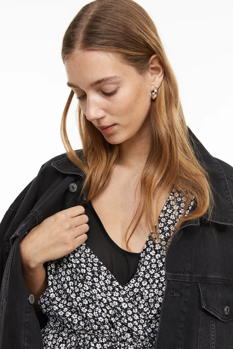 

Платье для кормления с трансфером H&M, черный
