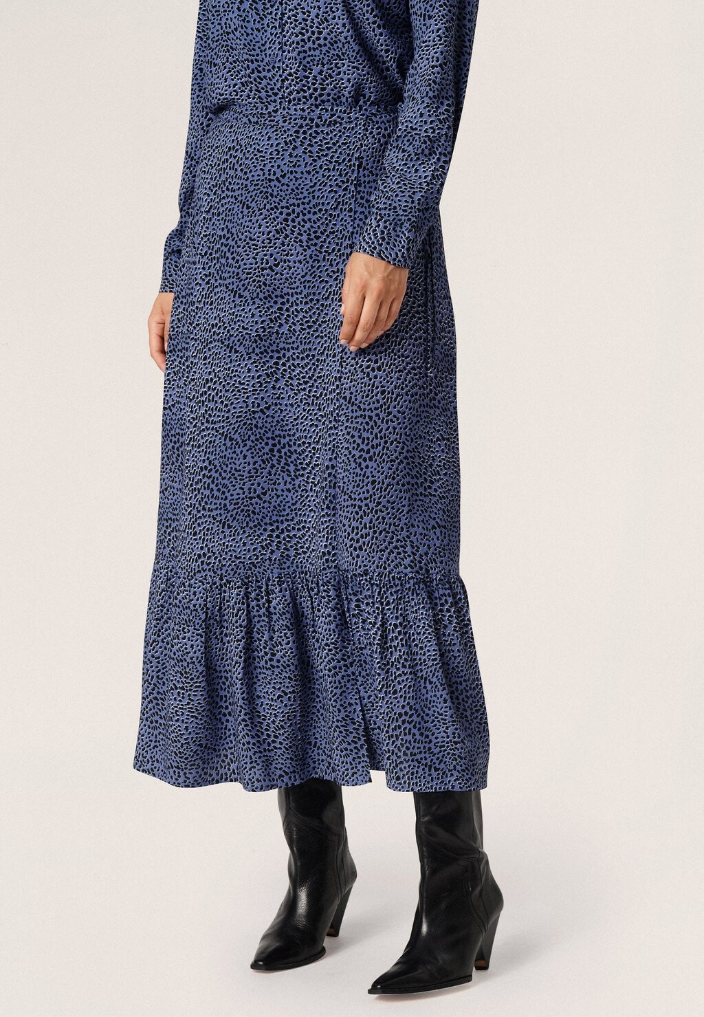 

Длинная юбка Soaked in Luxury, синий