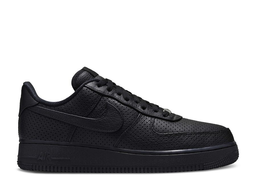 

Кроссовки Nike Air Force 1 SP, цвет Perforated Black