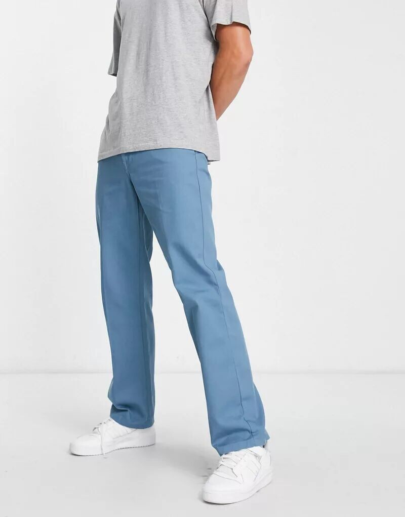 

Синие брюки классического кроя Lacoste