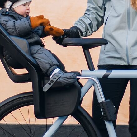 

Быстросъемный кронштейн колесницы Thule, черный/синий