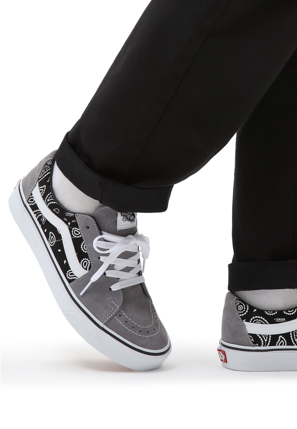 

Кроссовки Vans