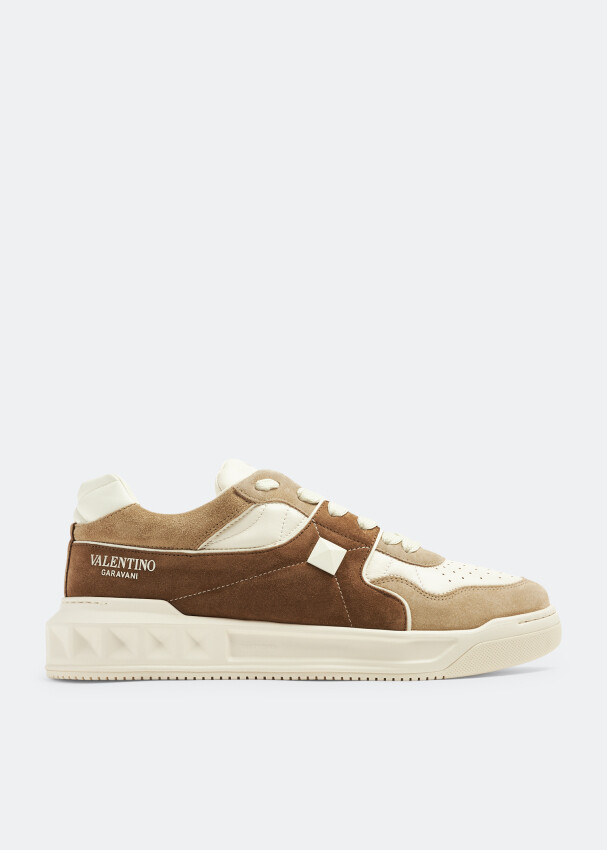 

Кроссовки Valentino Garavani One Stud, бежевый