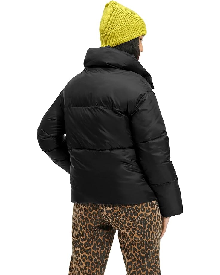

Куртка UGG Vickie Puffer Jacket, черный