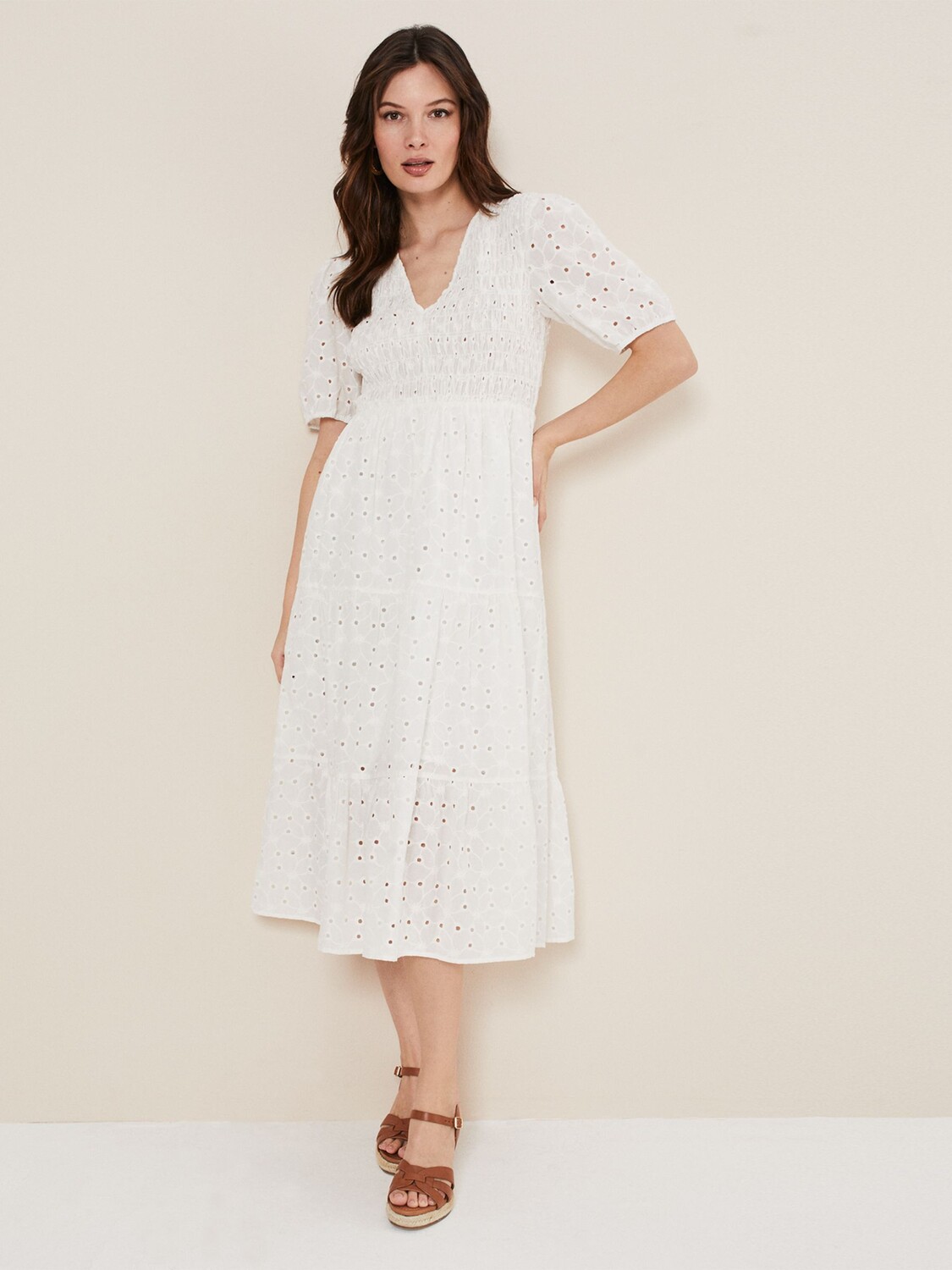 

Платье миди Phase Eight Gretta Broderie, белое