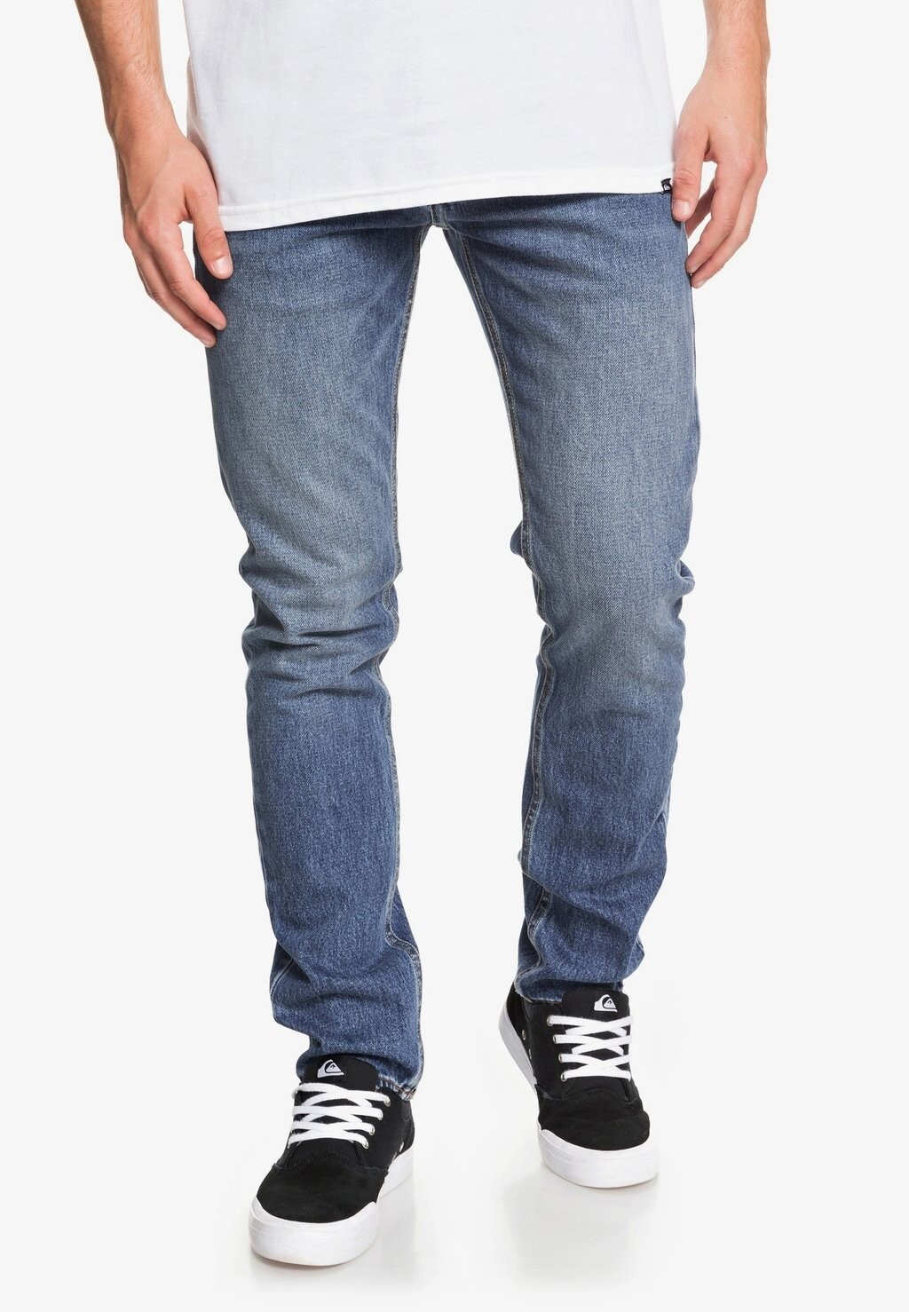 

Джинсы свободного кроя Quiksilver