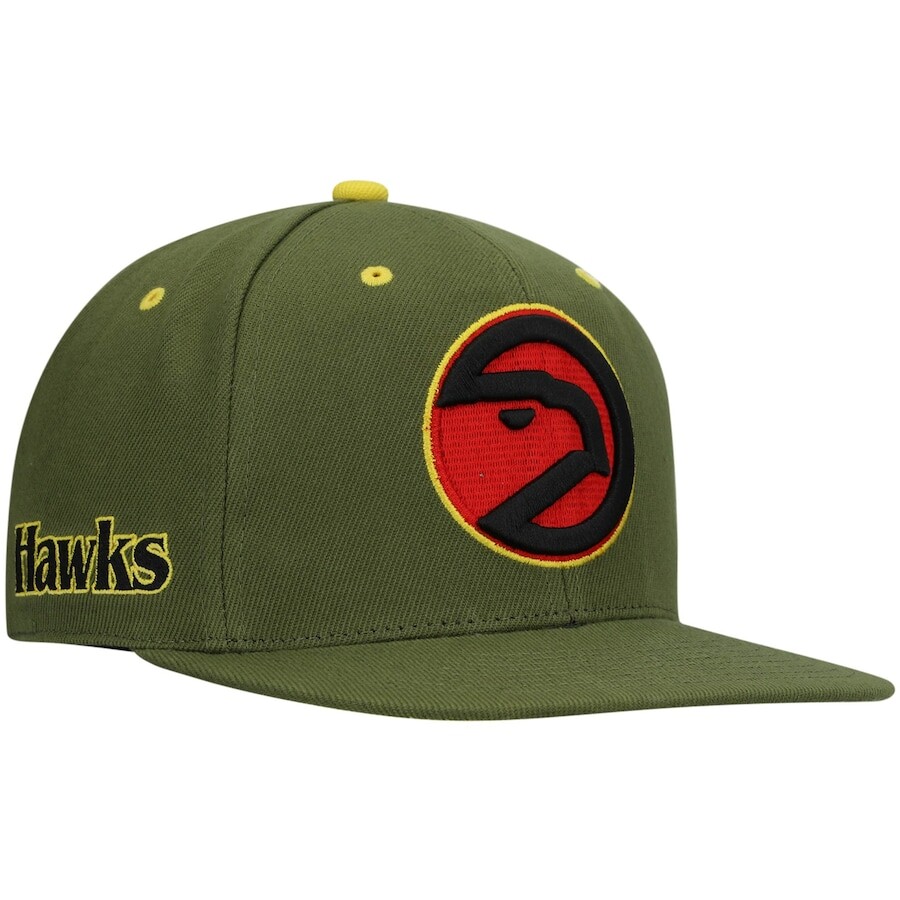 

Бейсболка Mitchell & Ness Atlanta Hawks, оливковый