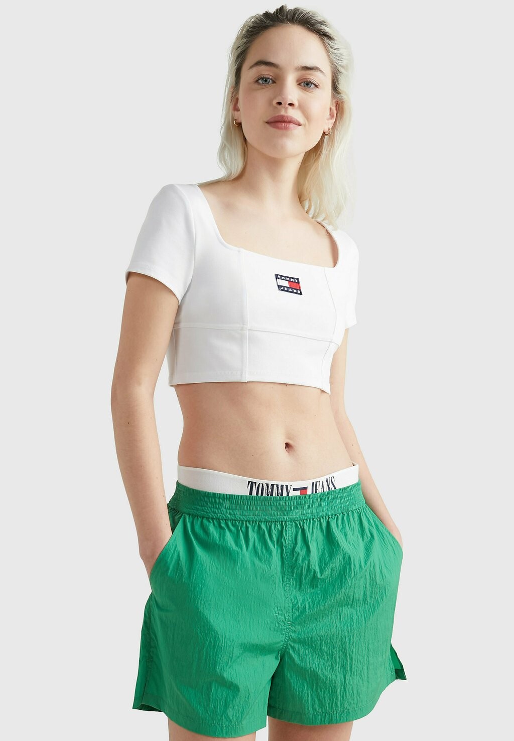 

Футболка с принтом Tommy Jeans, белый