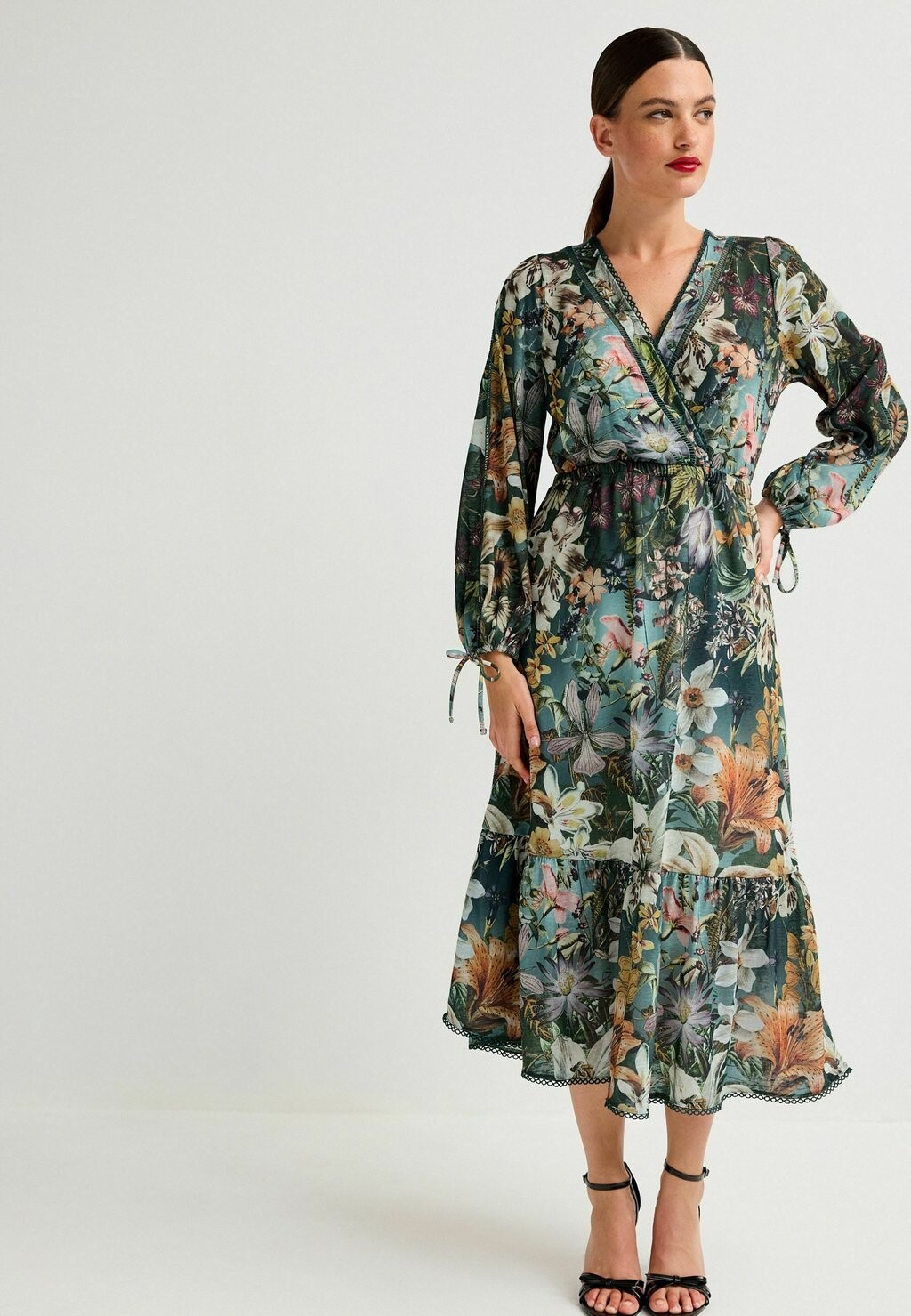 Дневное платье WRAP NECK REGULAR FIT Next, цвет green multicoloured floral дневное платье printed wrap threadbare цвет green