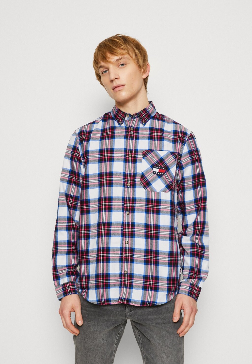 

Рубашка Tommy Jeans, белый