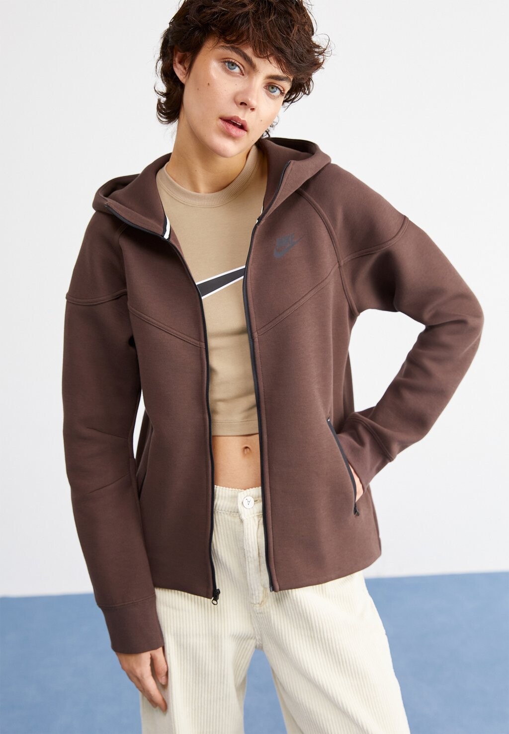 

Толстовка на молнии Tech Fleece Nike, цвет baroque brown/black