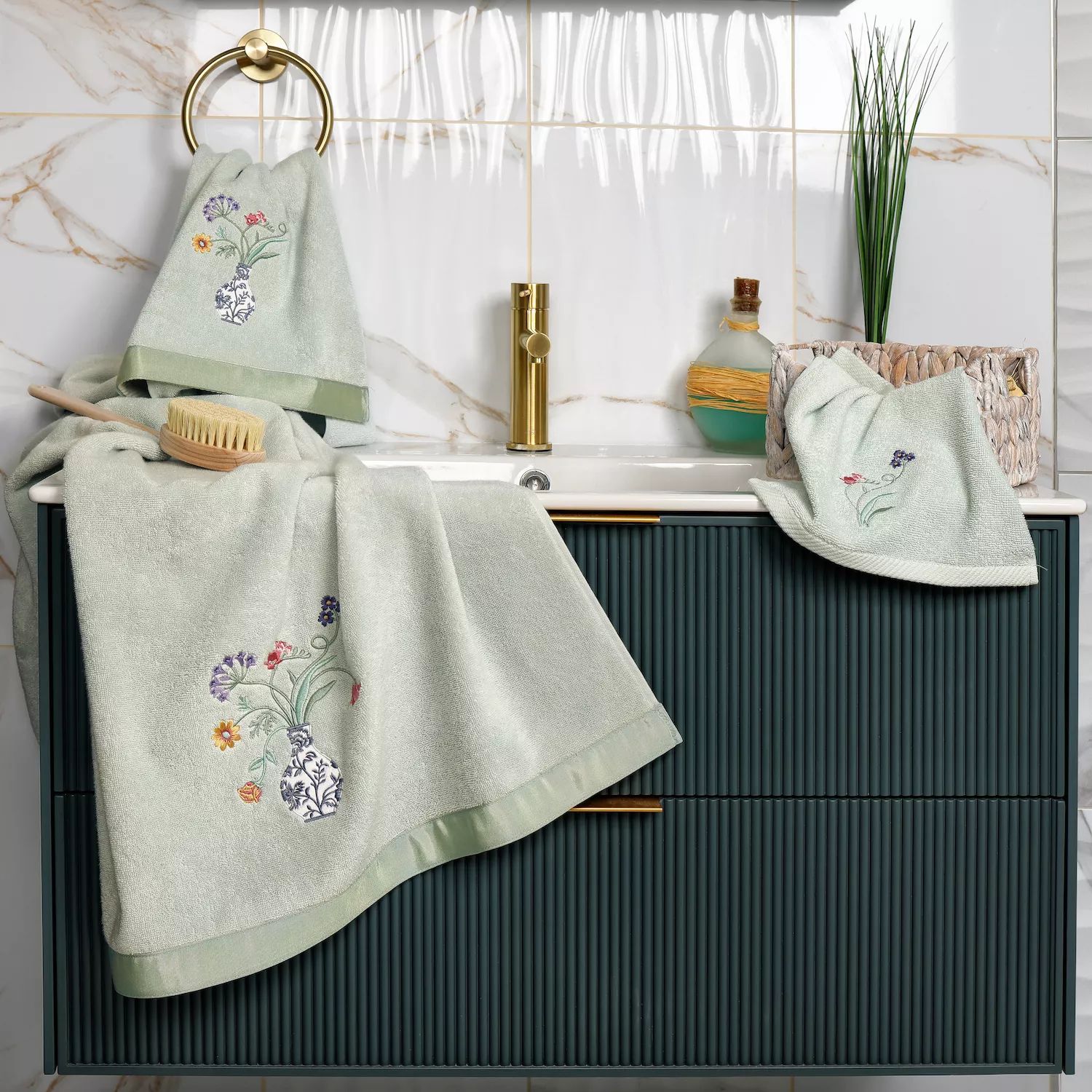 

Linum Home Textiles Турецкий хлопок Stella Набор из 2 украшенных полотенец для рук