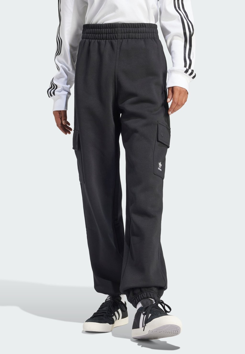 цена Спортивные штаны adidas Originals ESSENTIALS JOGGER, черный