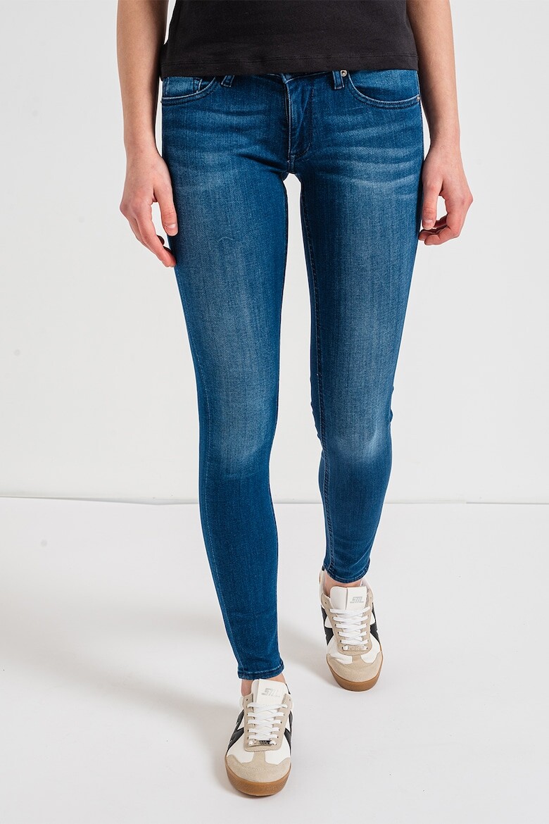 

Джинсы скинни Sophie с заниженной талией Tommy Jeans, синий