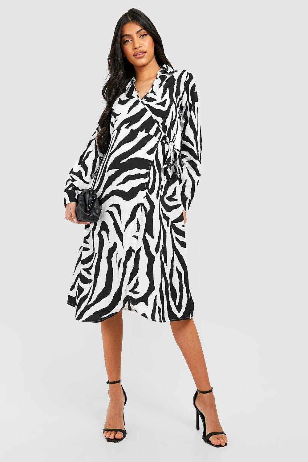 

Платье миди с запахом для материалов с принтом Boohoo, черный