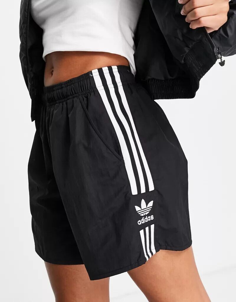 

Черные шорты оверсайз с тремя полосками adidas Originals