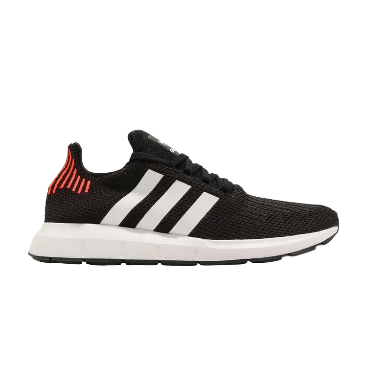 

Кроссовки Adidas Swift Run 'Core Black', черный