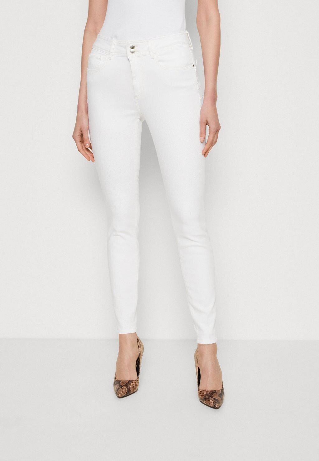 

Джинсы Skinny Fit Guess