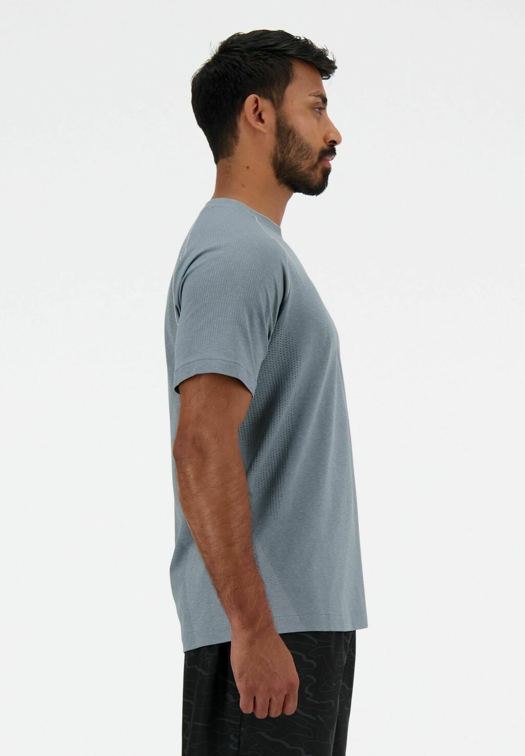 

Базовая футболка Athletics Seamless New Balance, пестрый серый