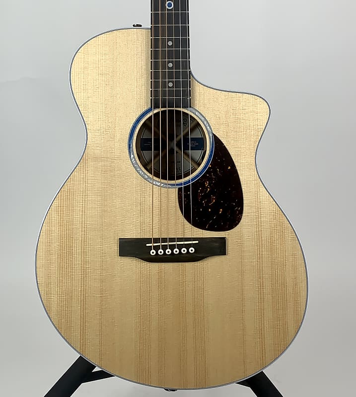 цена Акустическая гитара Martin Road Series SC-13E - Natural