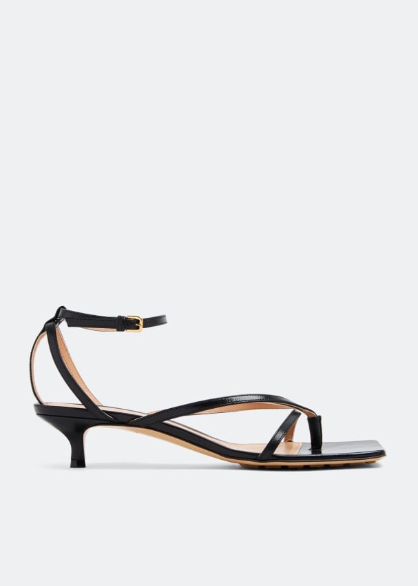 

Сандалии Bottega Veneta Stretch Strap, черный
