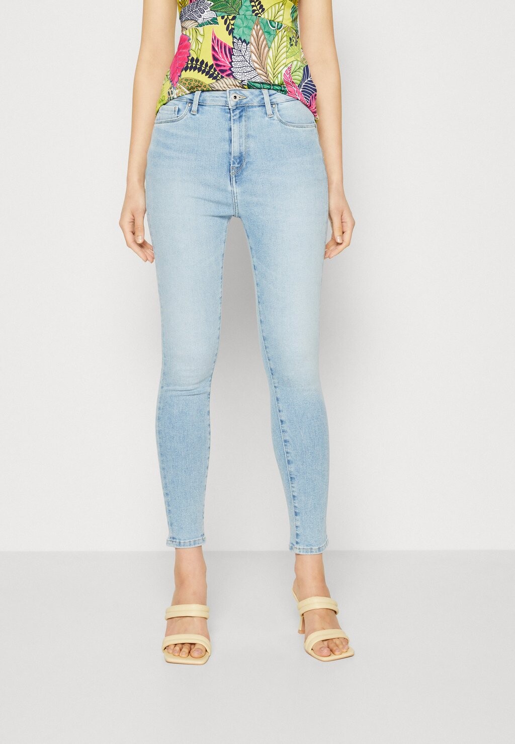 

Джинсы Skinny Fit Pepe Jeans