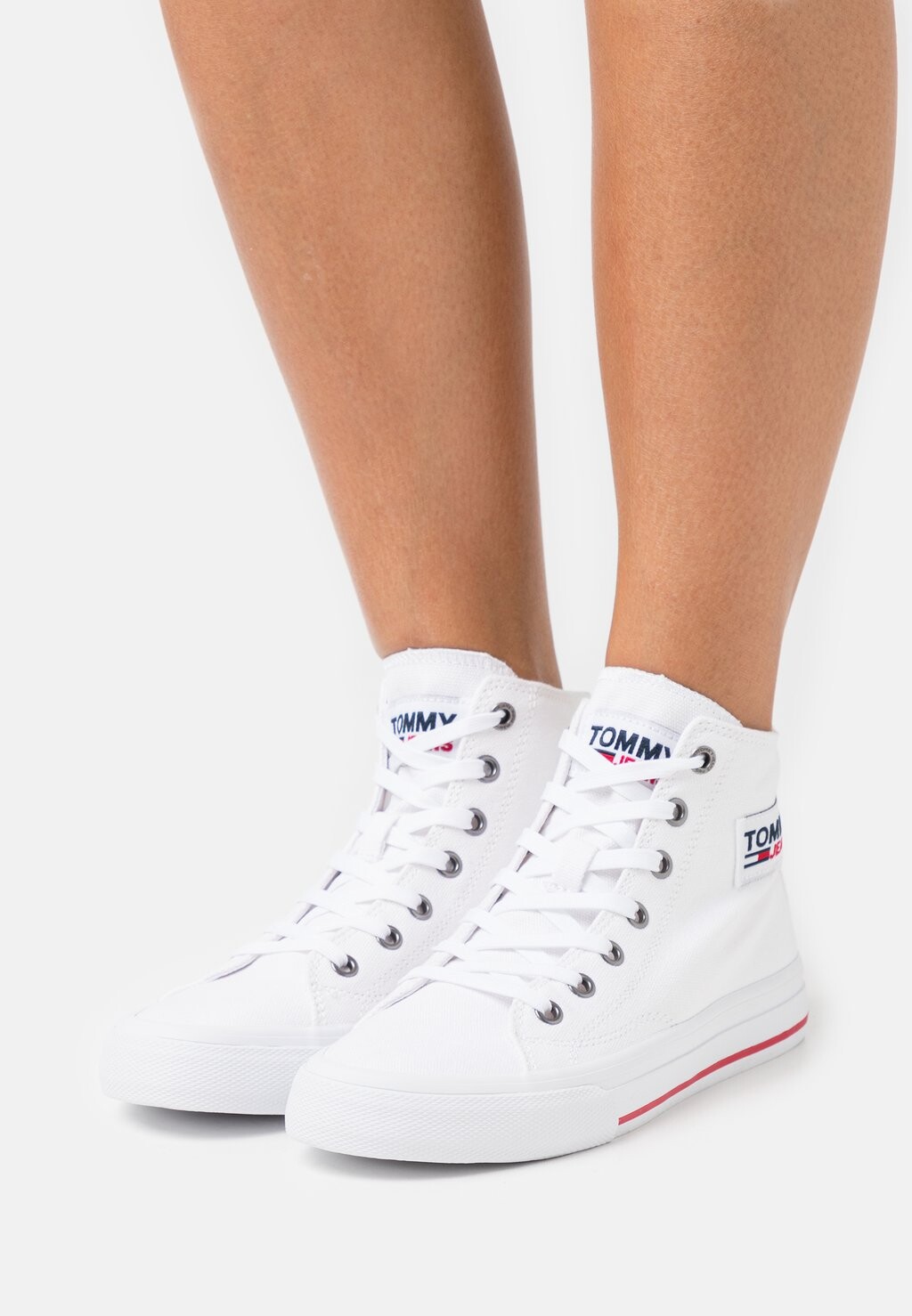 

Высокие кроссовки Tommy Jeans, белый