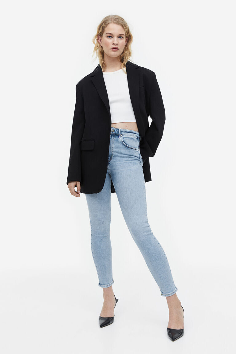 

Моделирование джинсов с высокой лодыжкой H&M, синий