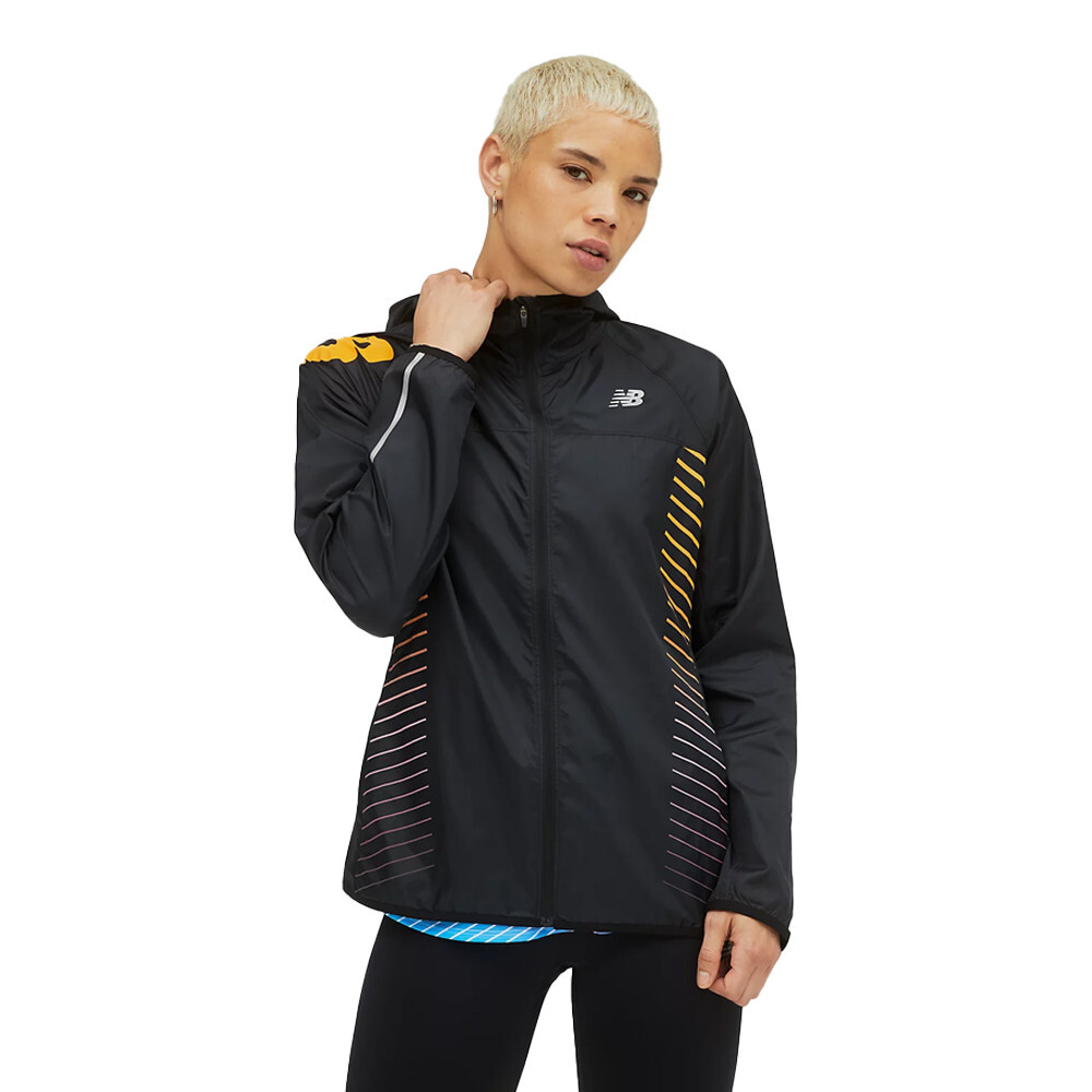 

Куртка New Balance Reflective Accelerate Windcheater, черный