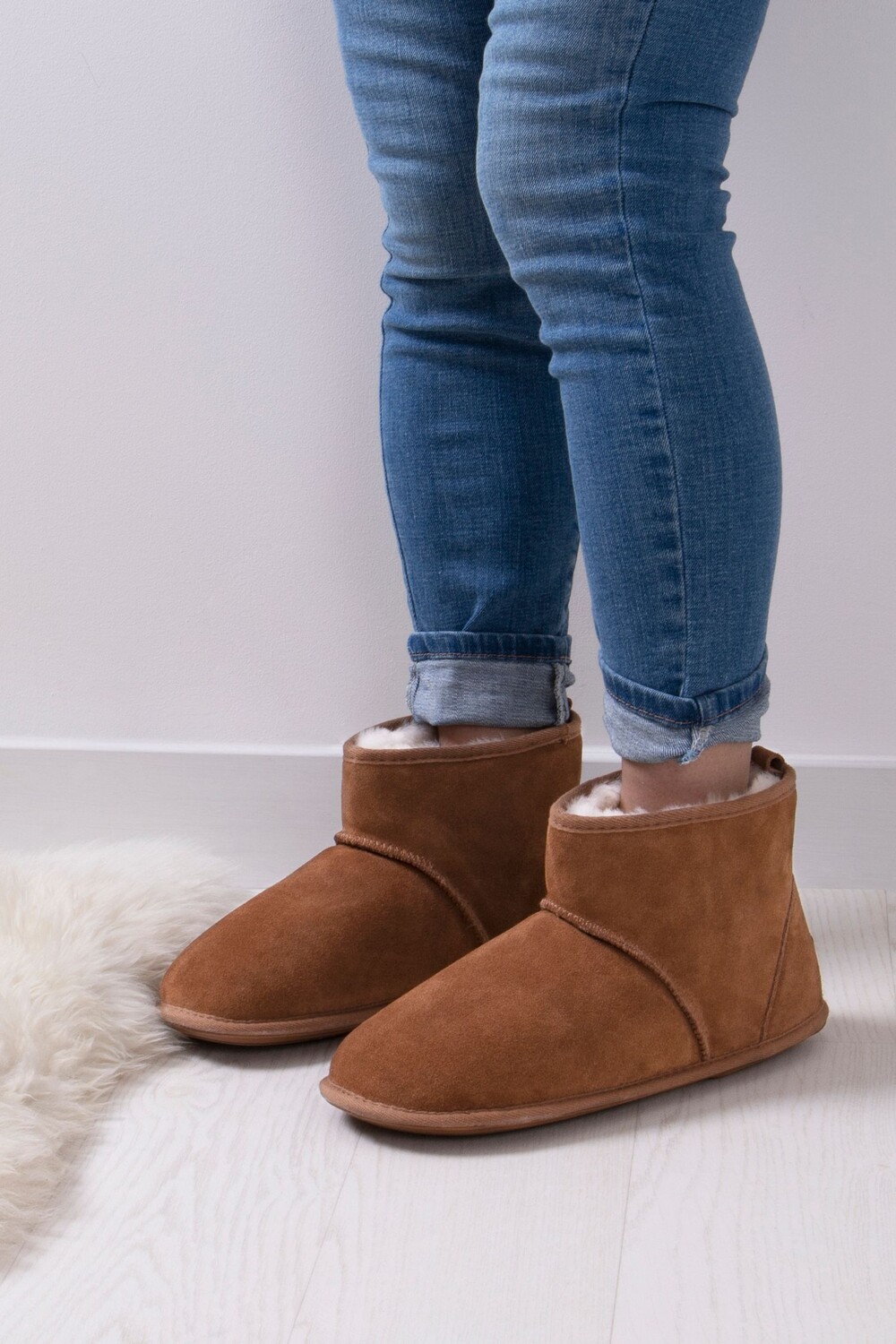 

Мужские тапочки Chester из овчины Just Sheepskin, коричневый