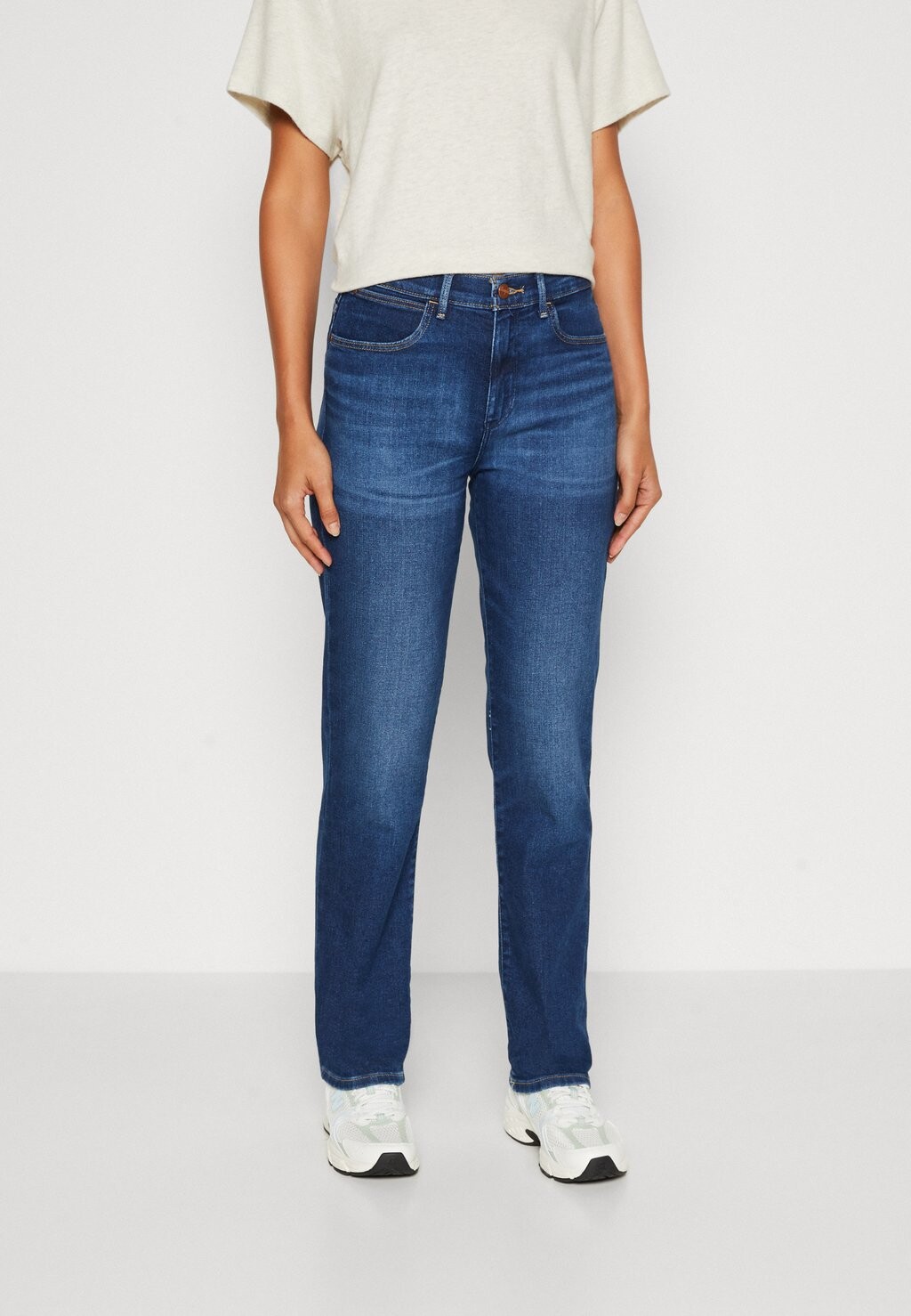 

Джинсы прямого кроя Wrangler, цвет dita