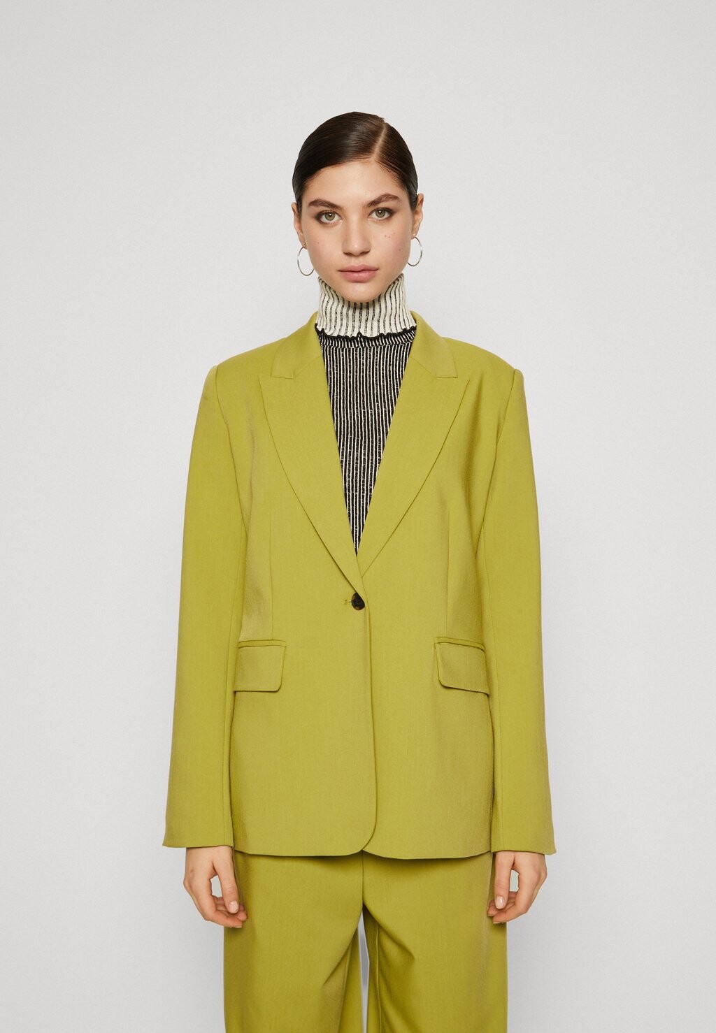 

Блейзер Never Fully Dressed LIME TAYLOR, зеленый
