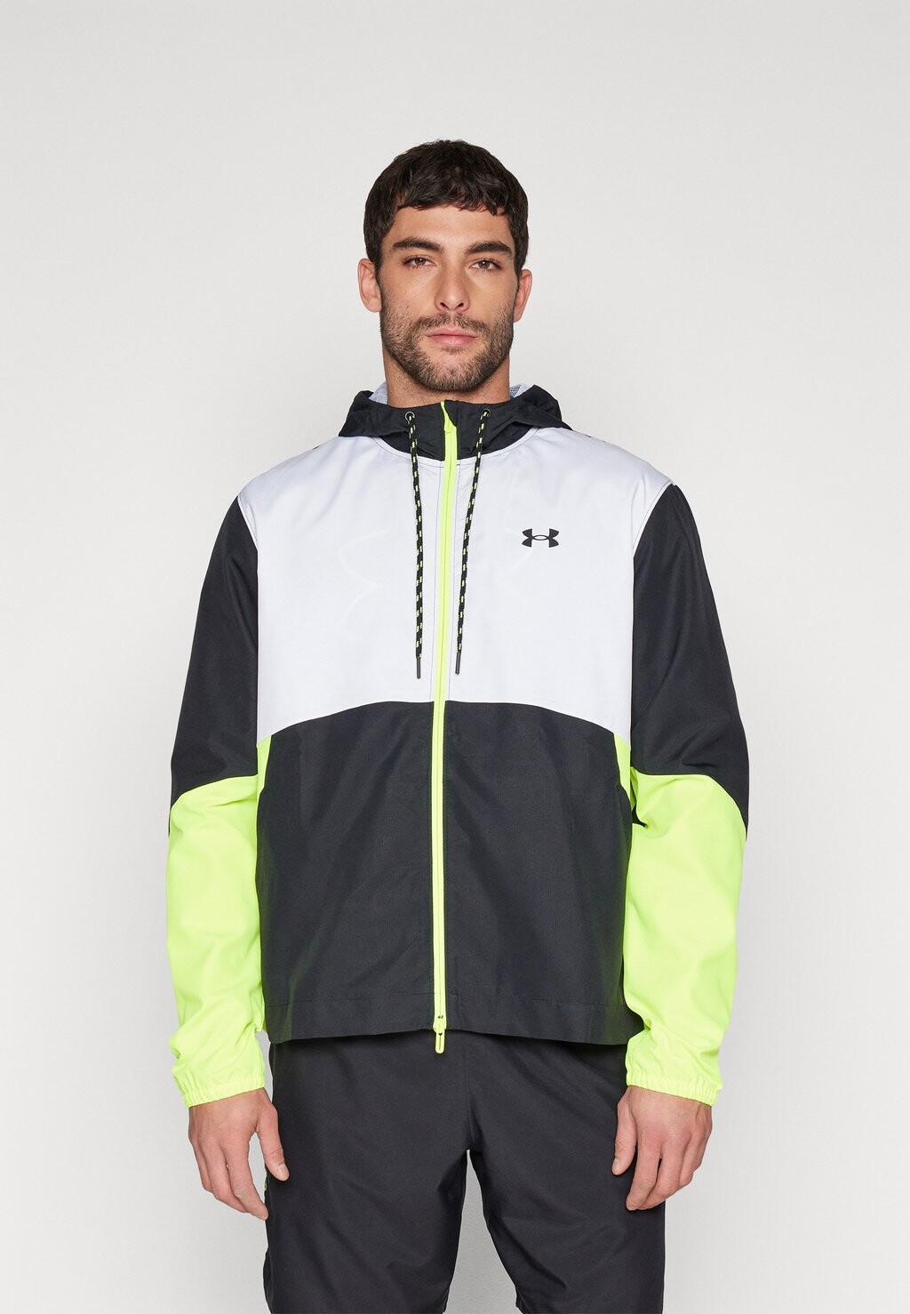 

Спортивная куртка Legacy Windbreaker Under Armour, цвет black/high-vis yellow/black