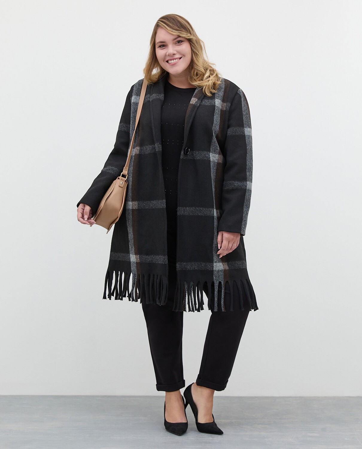 

Длинное пышное пальто из трикотажа с бахромой для женщин Rosa Thea, черный