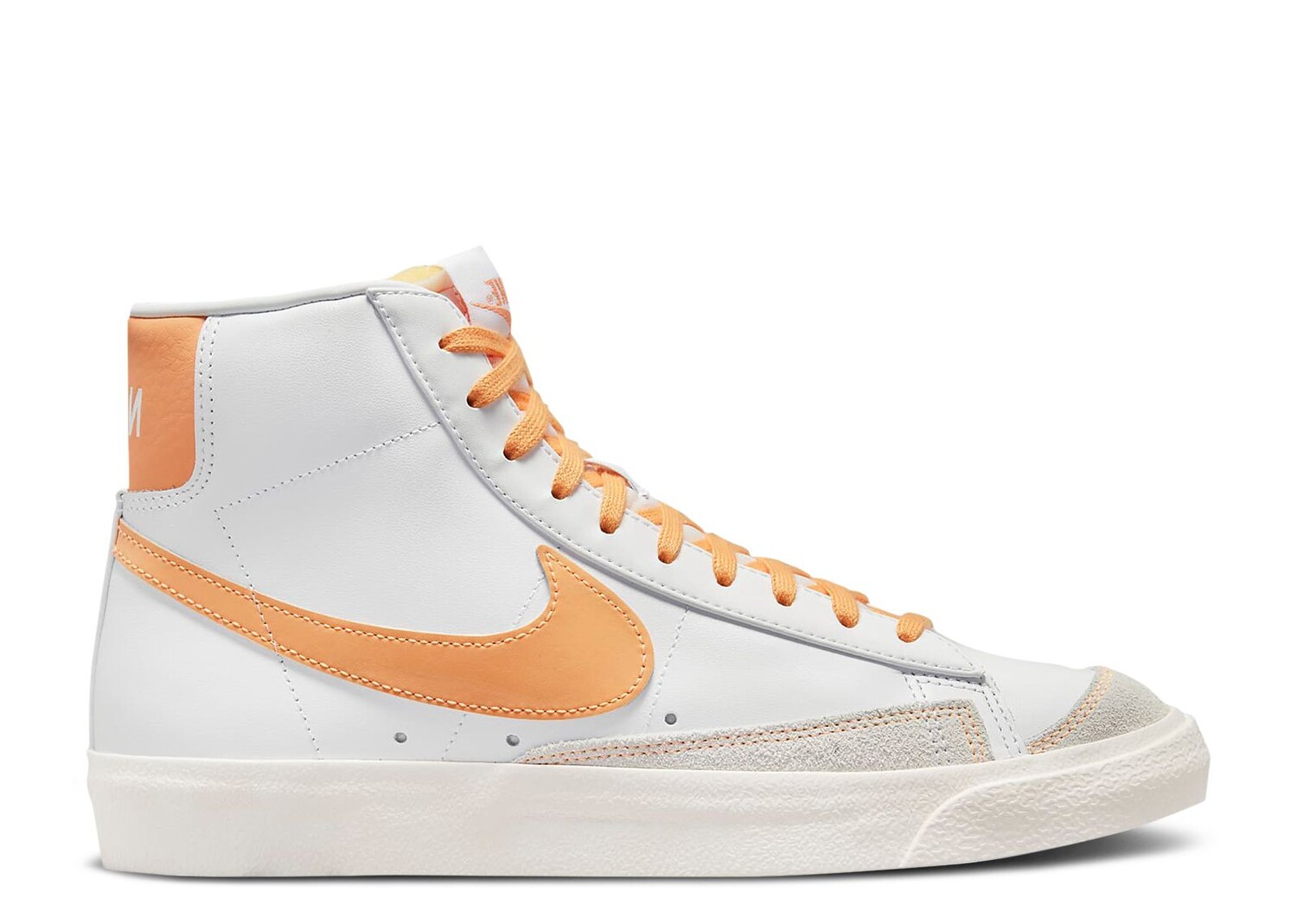 

Кроссовки Nike Wmns Blazer Mid '77 'White Peach', белый