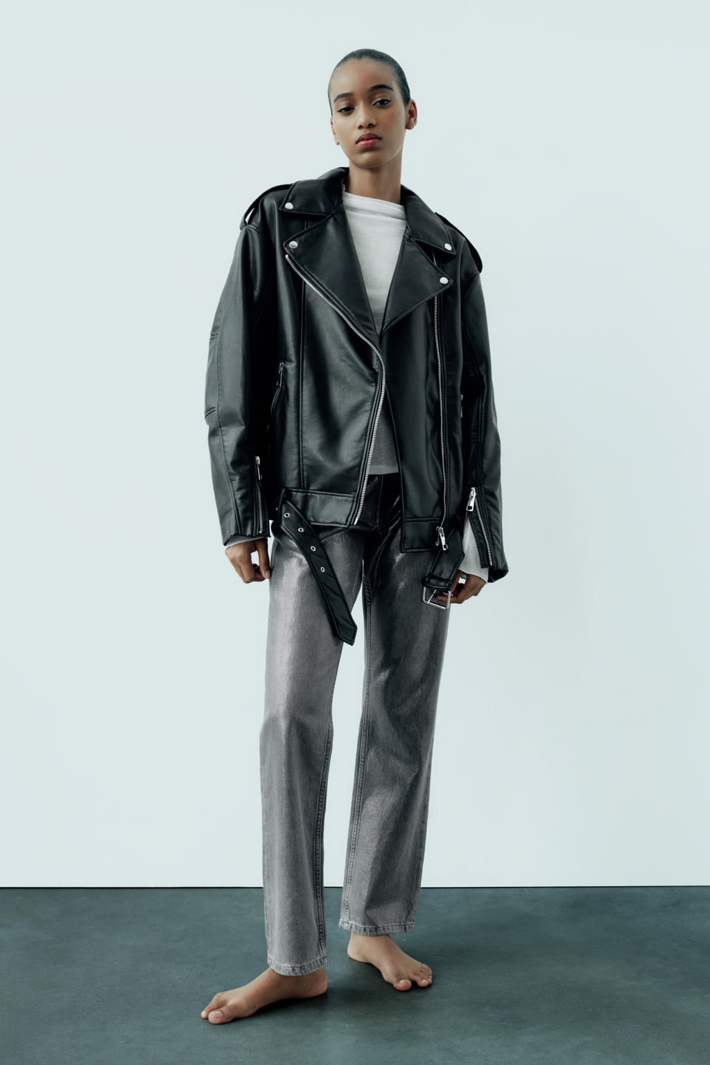 

Байкерская куртка оверсайз из искусственной кожи ZARA, черный