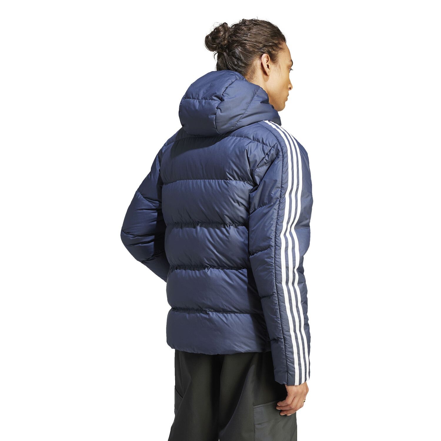 

Мужская куртка-пуховик средней плотности Essentials с капюшоном adidas, черный