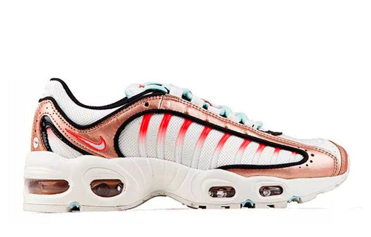 

Кроссовки Nike Air Max, белый