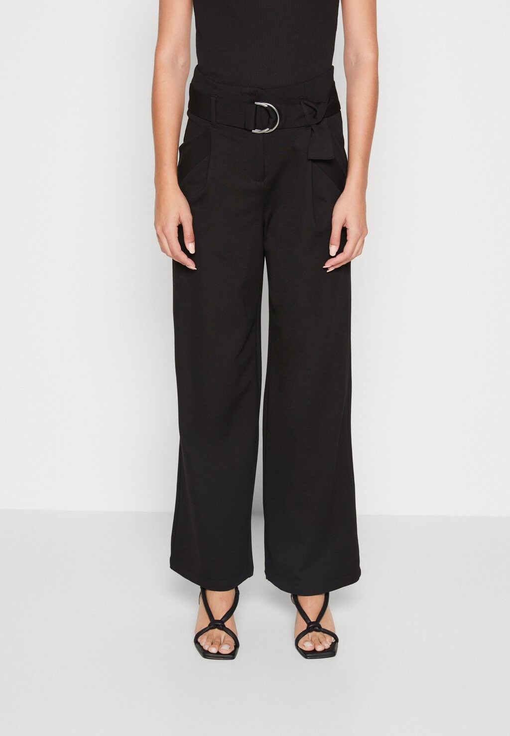 

Брюки Vero Moda, черный