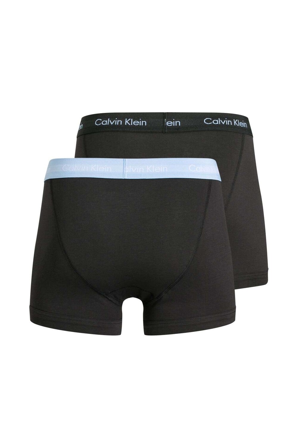 

В упаковке 2 труса-боксера черного цвета. Calvin Klein